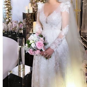 Wedding dress